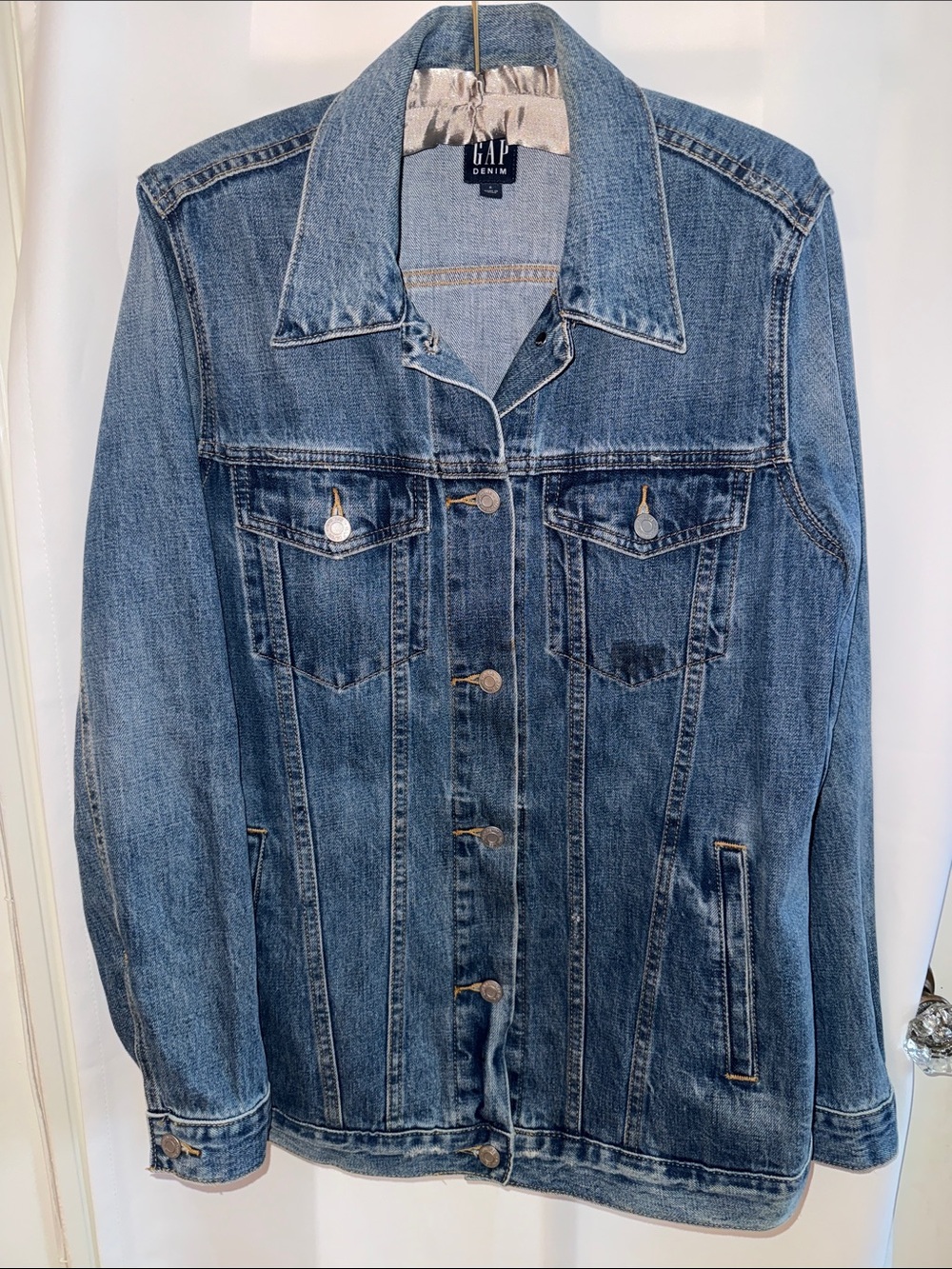 Gap 2019 Oversized Icon denim jean jacket. Small